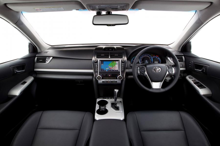  Toyota Camry Hybrid Trifecta 2012 года  (фото 6 из 14)